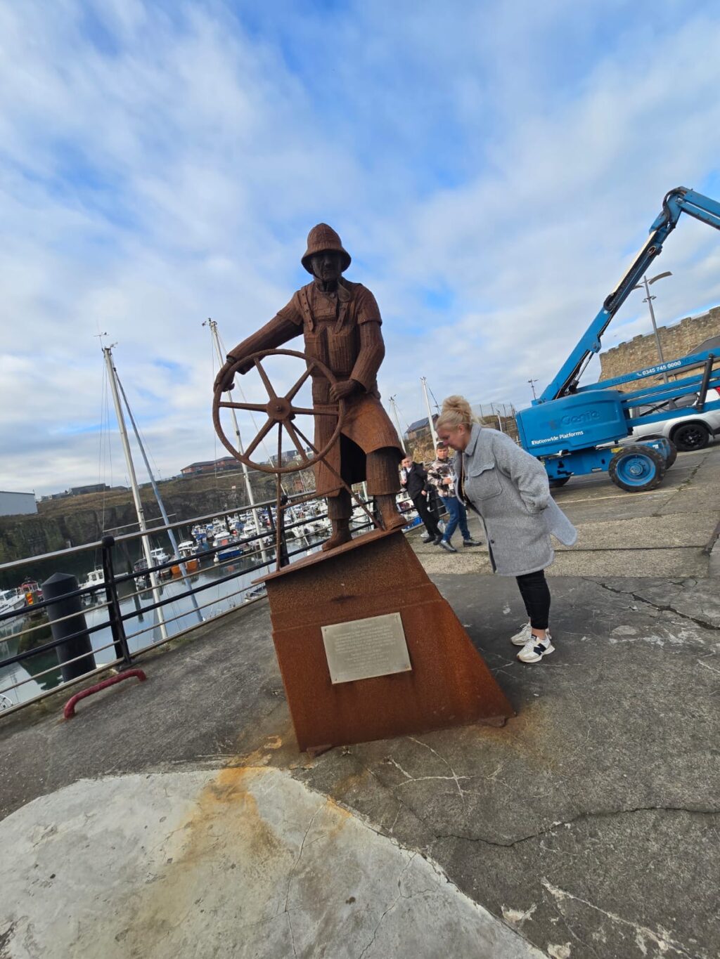 Students Visit Seaham WWII Memorials Ahead of Remembrance Sunday 4